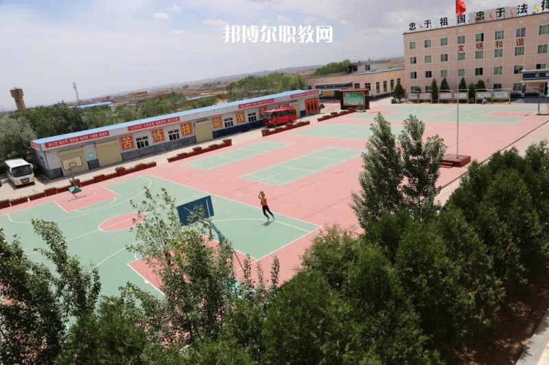 甘肅秦隴技工學(xué)校2022年學(xué)費(fèi)、收費(fèi)多少