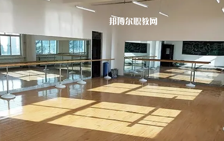 甘肅東方航空高鐵學校2022年報名條件、招生要求、招生對象 