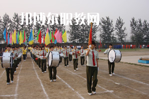 石家莊中美經(jīng)貿中等專業(yè)學校2022年招生辦聯(lián)系電話