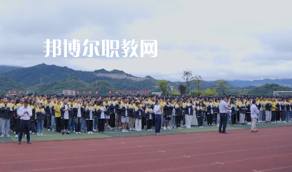 習(xí)水中等職業(yè)學(xué)校2022年報(bào)名條件、招生要求、招生對象