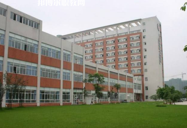 德陽中德工業技術學校2022年學費、收費多少