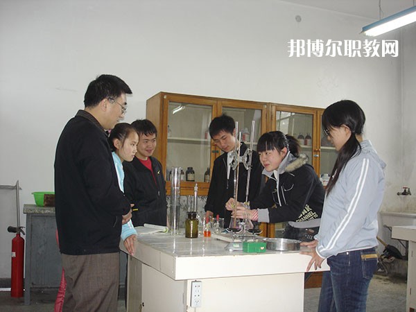 秦皇島市職業(yè)技術(shù)學(xué)校2022年學(xué)費(fèi)、收費(fèi)多少