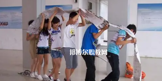 成都金海洋創(chuàng)意產(chǎn)業(yè)職業(yè)技術(shù)學(xué)校2022年學(xué)費(fèi)、收費(fèi)多少