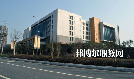 重慶合川職業(yè)教育中心2022年報(bào)名條件、招生要求、招生對象