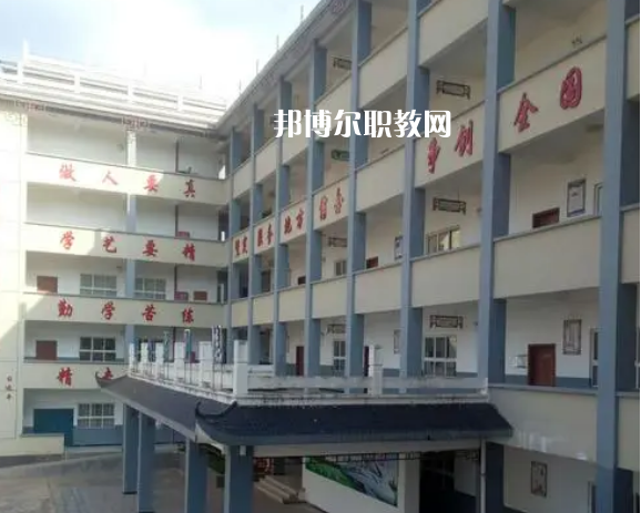 榕江縣中等職業(yè)學(xué)校2022年報名條件、招生要求、招生對象
