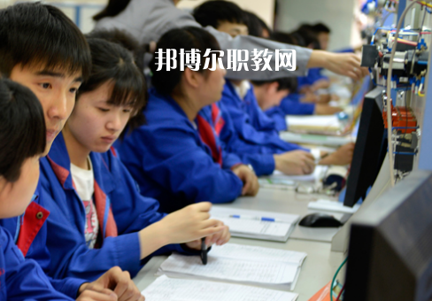 儀征技師學(xué)院2022年報名條件、招生要求、招生對象