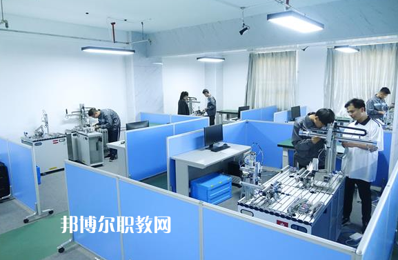 邯鄲第一財經(jīng)學校2022年報名條件、招生要求、招生對象
