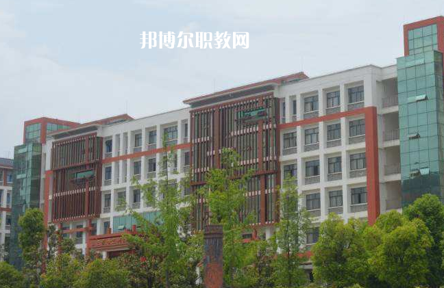 黔西南民族職業(yè)技術(shù)學(xué)院(中職部)2022年報名條件、招生要求、招生對象