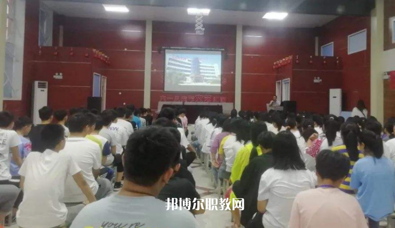 博野縣職業(yè)技術(shù)教育中心2022年報(bào)名條件、招生要求、招生對(duì)象