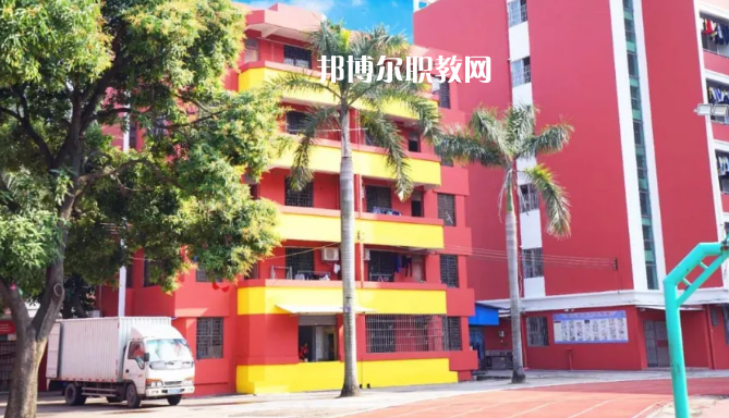 佛山實驗技工學(xué)校2022年報名條件、招生要求、招生對象 