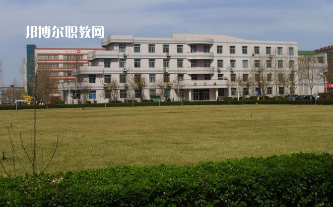 大理農(nóng)業(yè)學(xué)校2022年學(xué)費(fèi)、收費(fèi)多少