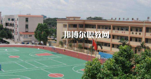楚雄醫(yī)藥高等專科學(xué)校2022年報(bào)名條件、招生要求、招生對(duì)象