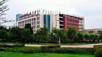 西南醫(yī)科大學(xué)護理學(xué)院附屬衛(wèi)生學(xué)校網(wǎng)站網(wǎng)址