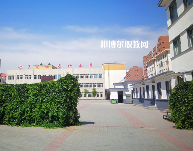 赤峰衛(wèi)生學(xué)校2022年報(bào)名條件、招生要求、招生對(duì)象