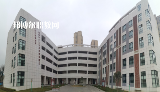 西安雁塔區(qū)職業(yè)高級中學(xué)學(xué)費(fèi)