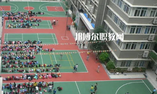 武漢第一商業(yè)學校2022年招生辦聯系電話
