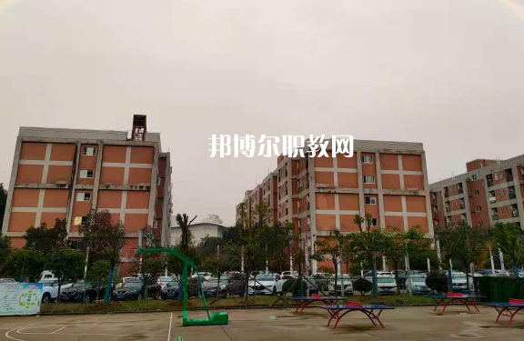 武漢凡谷電子職業(yè)技術(shù)學校2022年報名條件、招生要求、招生對象