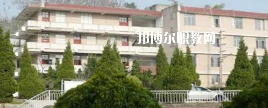 內(nèi)江市市中區(qū)科特電腦職業(yè)技術(shù)學校2023年學費、收費多少