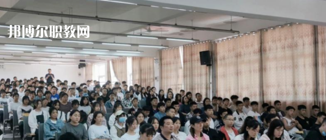 峨邊彝族自治縣職業(yè)高級中學(xué)校2023年學(xué)費、收費多少