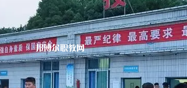 四川省南充市高坪職業(yè)高級中學(xué)2023年學(xué)費、收費多少