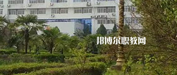 南京華東信息工程技工學校地址在哪里，哪個地區(qū)，哪個城市?