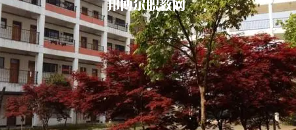 江蘇省寶應(yīng)中等專業(yè)學(xué)校地址在哪里，哪個(gè)地區(qū)，哪個(gè)城市?