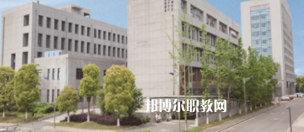 江蘇省邗江中等專業學校地址在哪里，哪個地區，哪個城市?