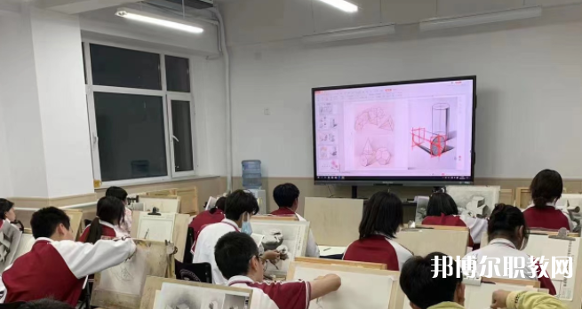 石家莊市張麗美術(shù)中等專業(yè)學(xué)校地址，乘車路線